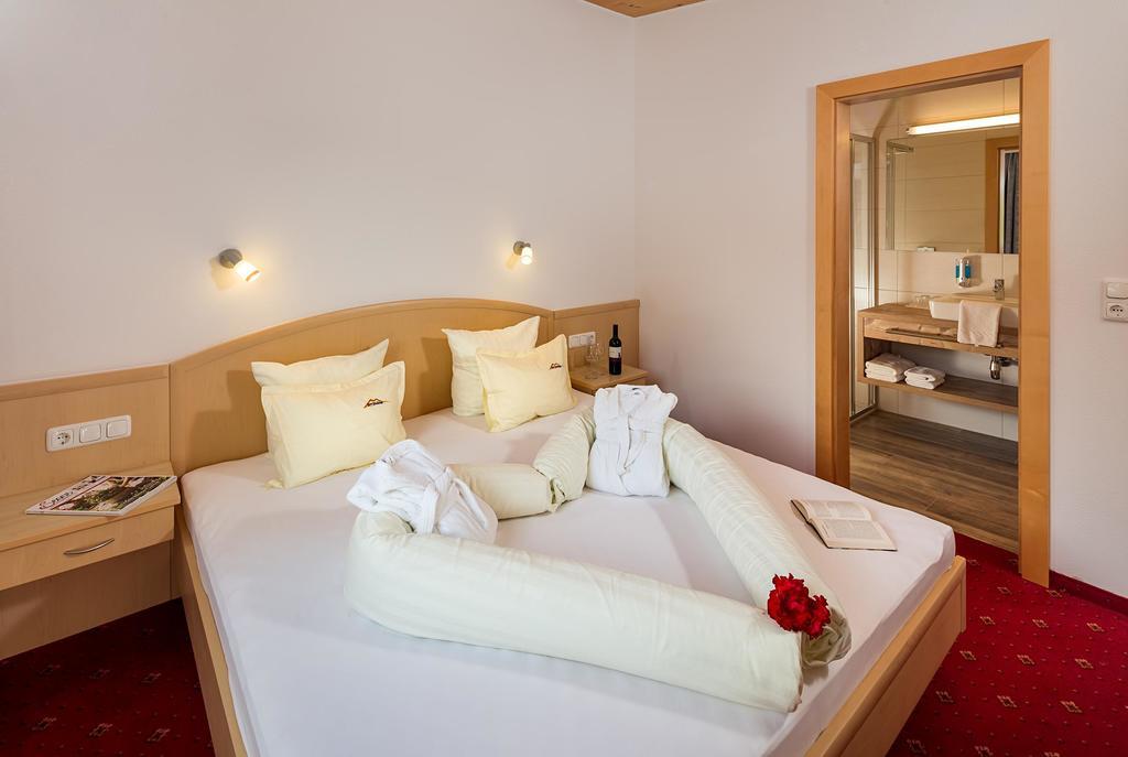 Apart-Hotel Bergkoenig Фісс Екстер'єр фото