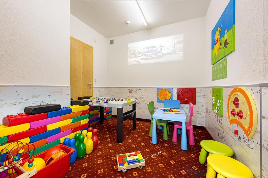 Apart-Hotel Bergkoenig Фісс Екстер'єр фото