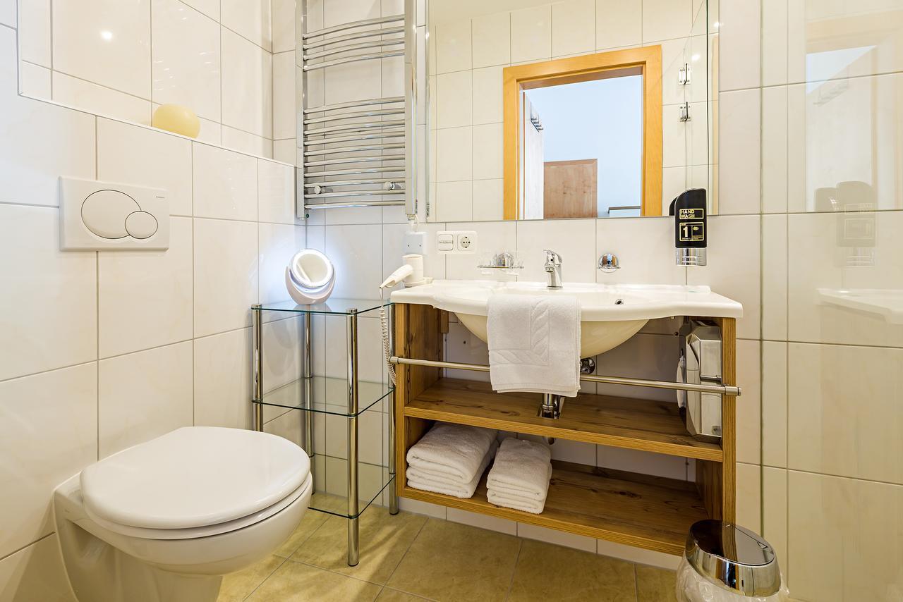 Apart-Hotel Bergkoenig Фісс Екстер'єр фото